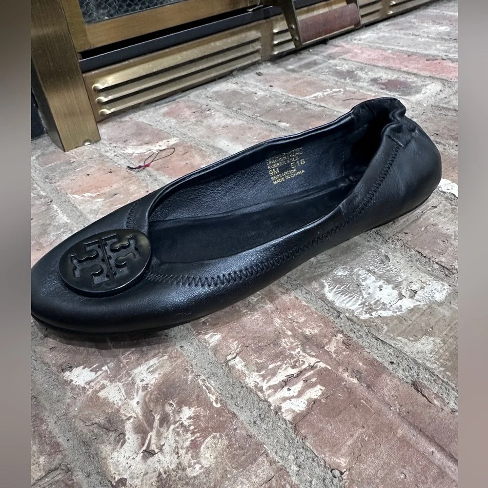 Tory Burch‎ Black Leather Minnie Logo Ballet Flats – ‼️Mismatched‼️ Sizes 9 & 10